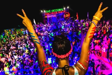 Full Moon Party in Koh Phangan: Transfers, Tickets, and Dates